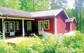 4 Bedroom Beautiful Home In Hörby in Linderöd